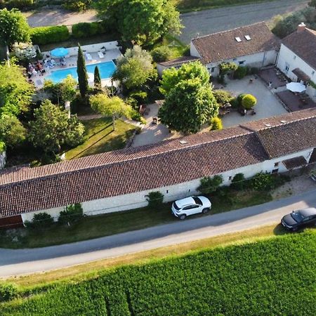Les Coindries Villa Faye-la-Vineuse Exteriör bild